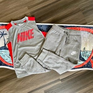 Nike sweats for toddler with bonus Nike shirt!